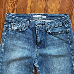 Joe’s jeans, classics, size 27